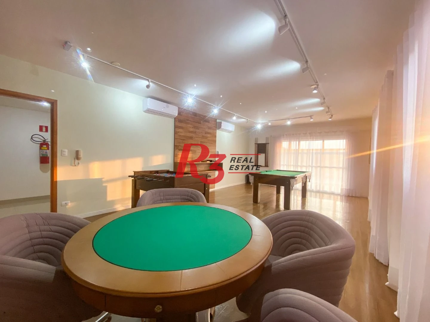 Apartamento com 2 dormitórios para alugar, 59 m² por R$ 4.400,00/mês - Vila Matias - Santos/SP