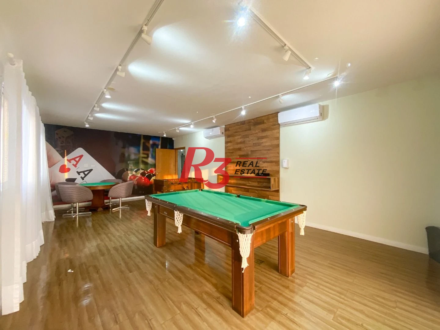 Apartamento com 2 dormitórios para alugar, 59 m² por R$ 4.400,00/mês - Vila Matias - Santos/SP