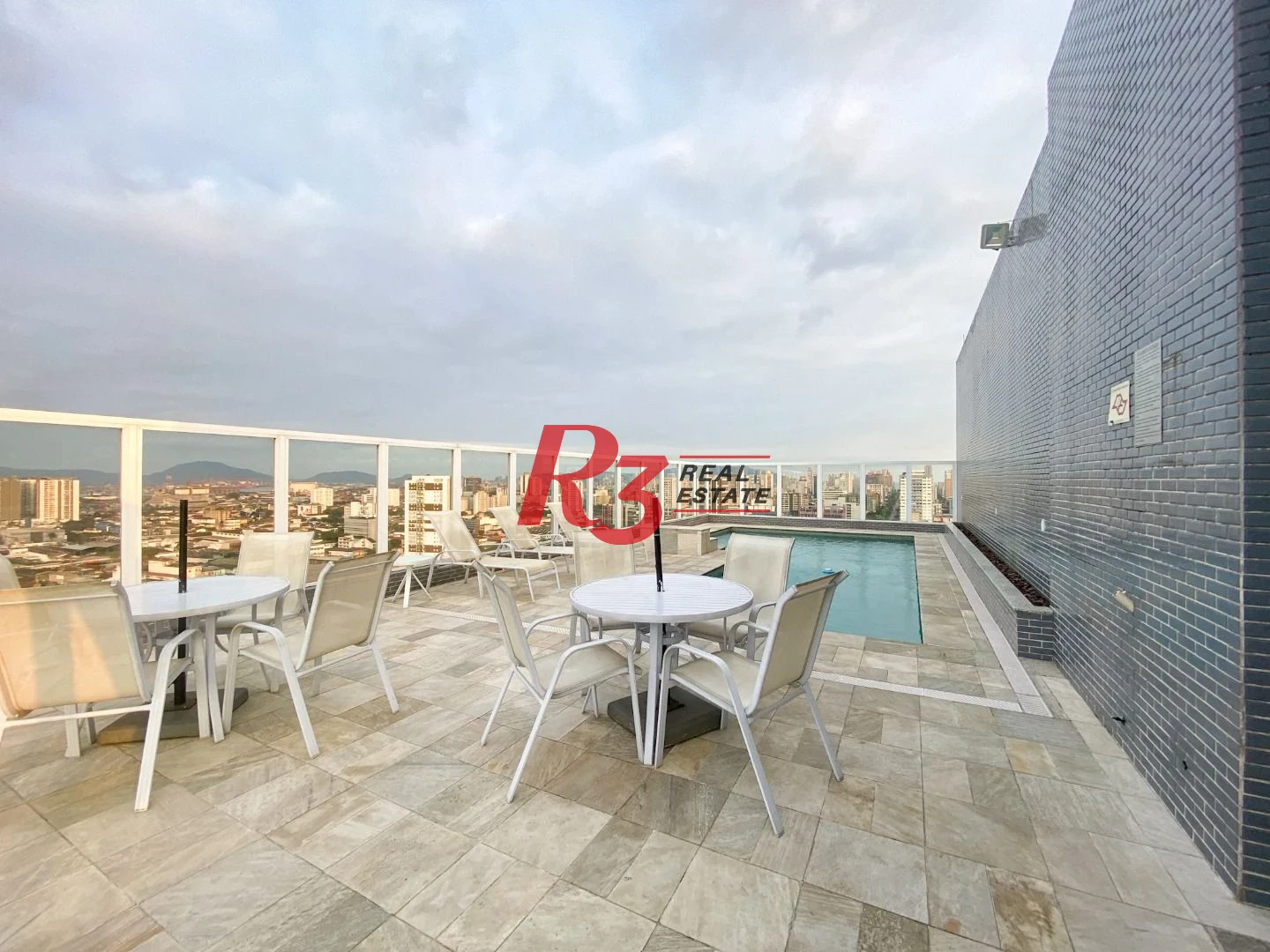Apartamento com 2 dormitórios para alugar, 59 m² por R$ 4.400,00/mês - Vila Matias - Santos/SP