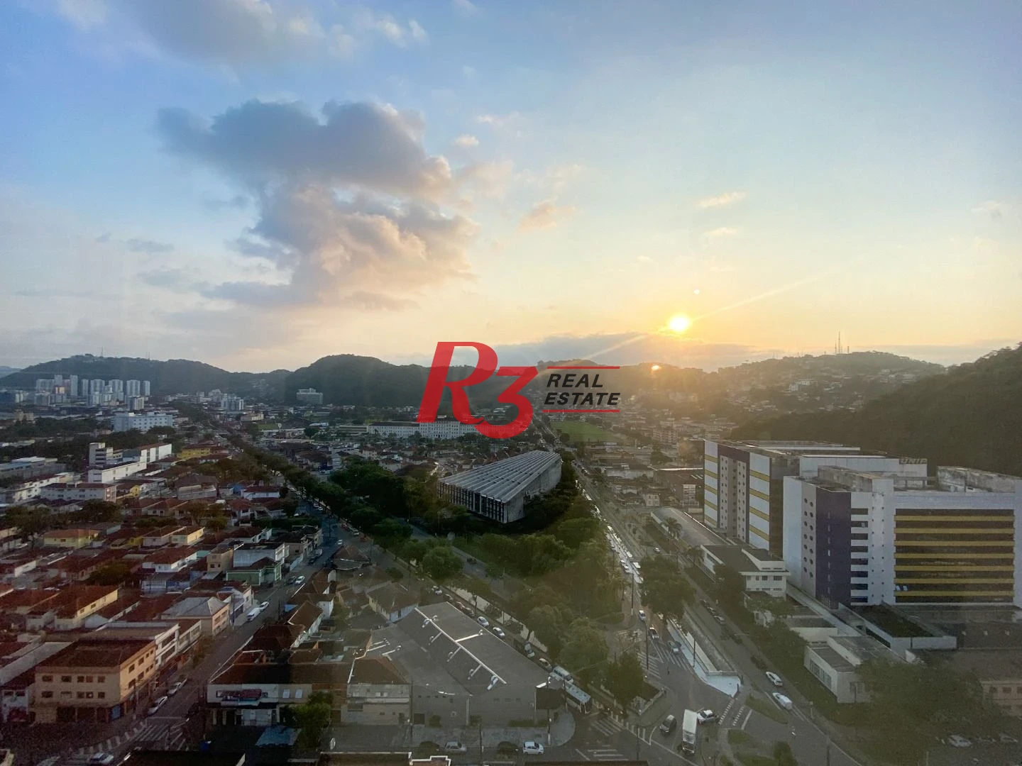 Apartamento com 2 dormitórios para alugar, 59 m² por R$ 4.400,00/mês - Vila Matias - Santos/SP