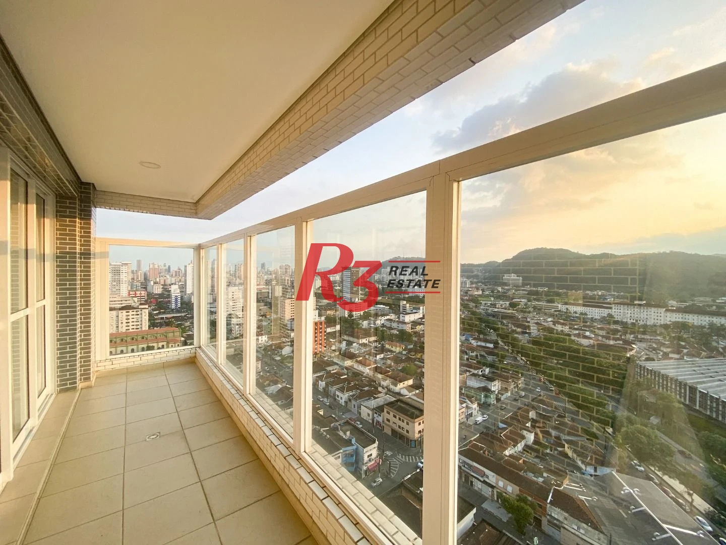Apartamento com 2 dormitórios para alugar, 59 m² por R$ 4.400,00/mês - Vila Matias - Santos/SP