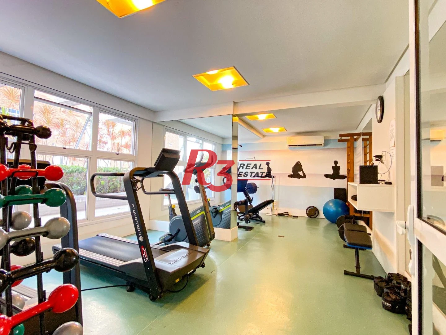 Apartamento com 2 dormitórios à venda, 82 m² por R$ 1.020.000,00 - Gonzaga - Santos/SP
