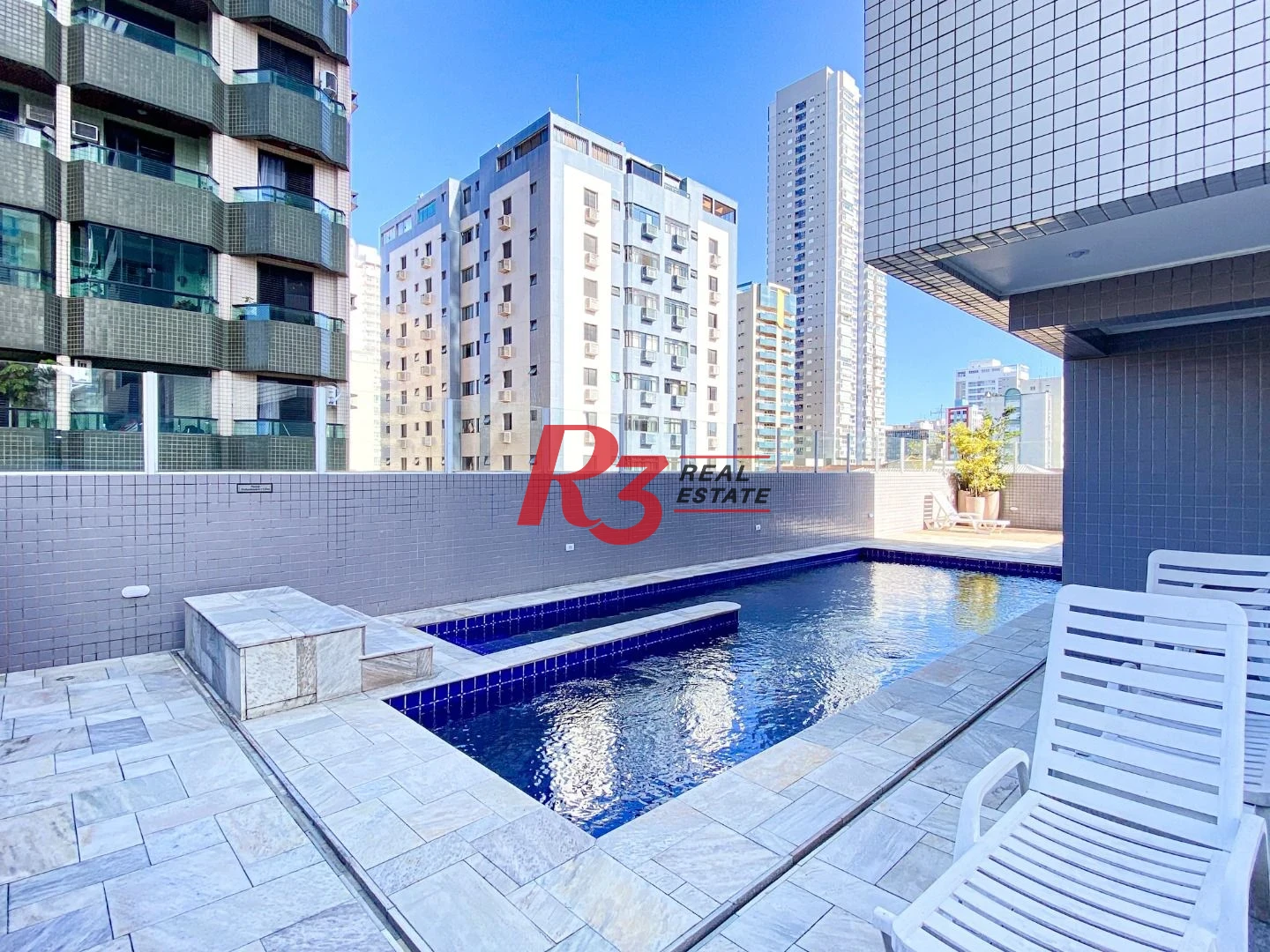 Apartamento com 2 dormitórios à venda, 82 m² por R$ 1.020.000,00 - Gonzaga - Santos/SP