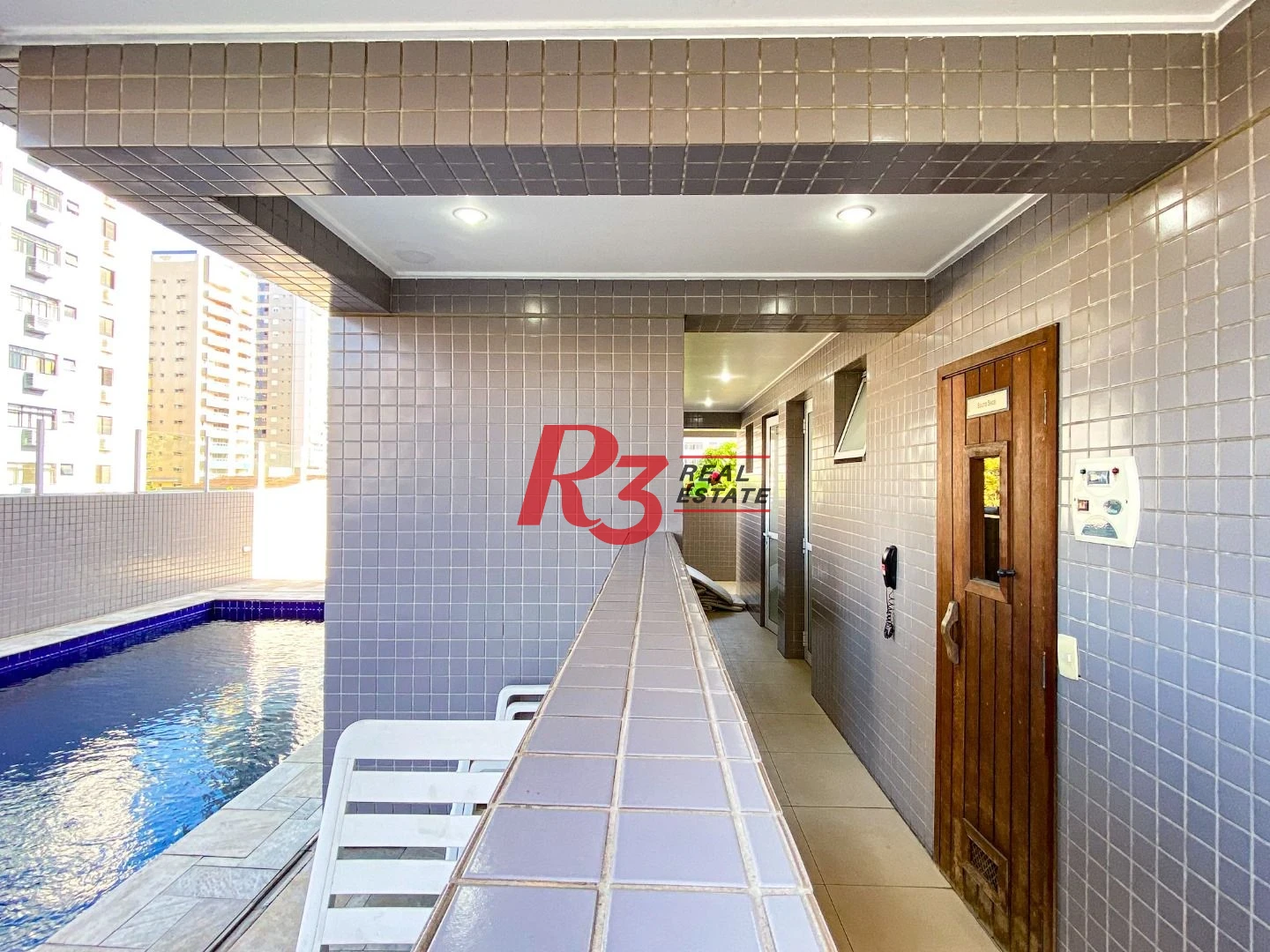 Apartamento com 2 dormitórios à venda, 82 m² por R$ 1.020.000,00 - Gonzaga - Santos/SP