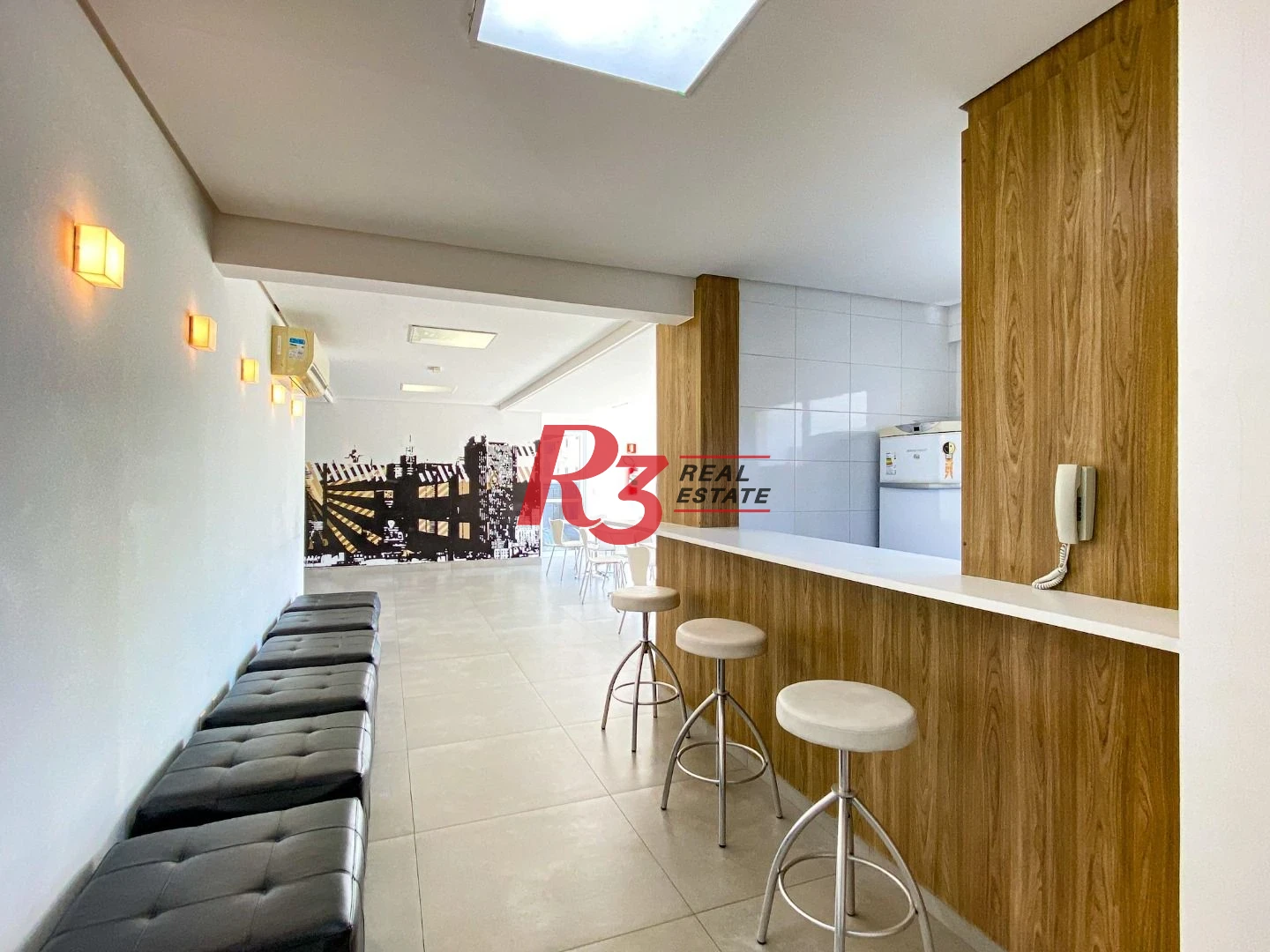 Apartamento com 2 dormitórios à venda, 82 m² por R$ 1.020.000,00 - Gonzaga - Santos/SP