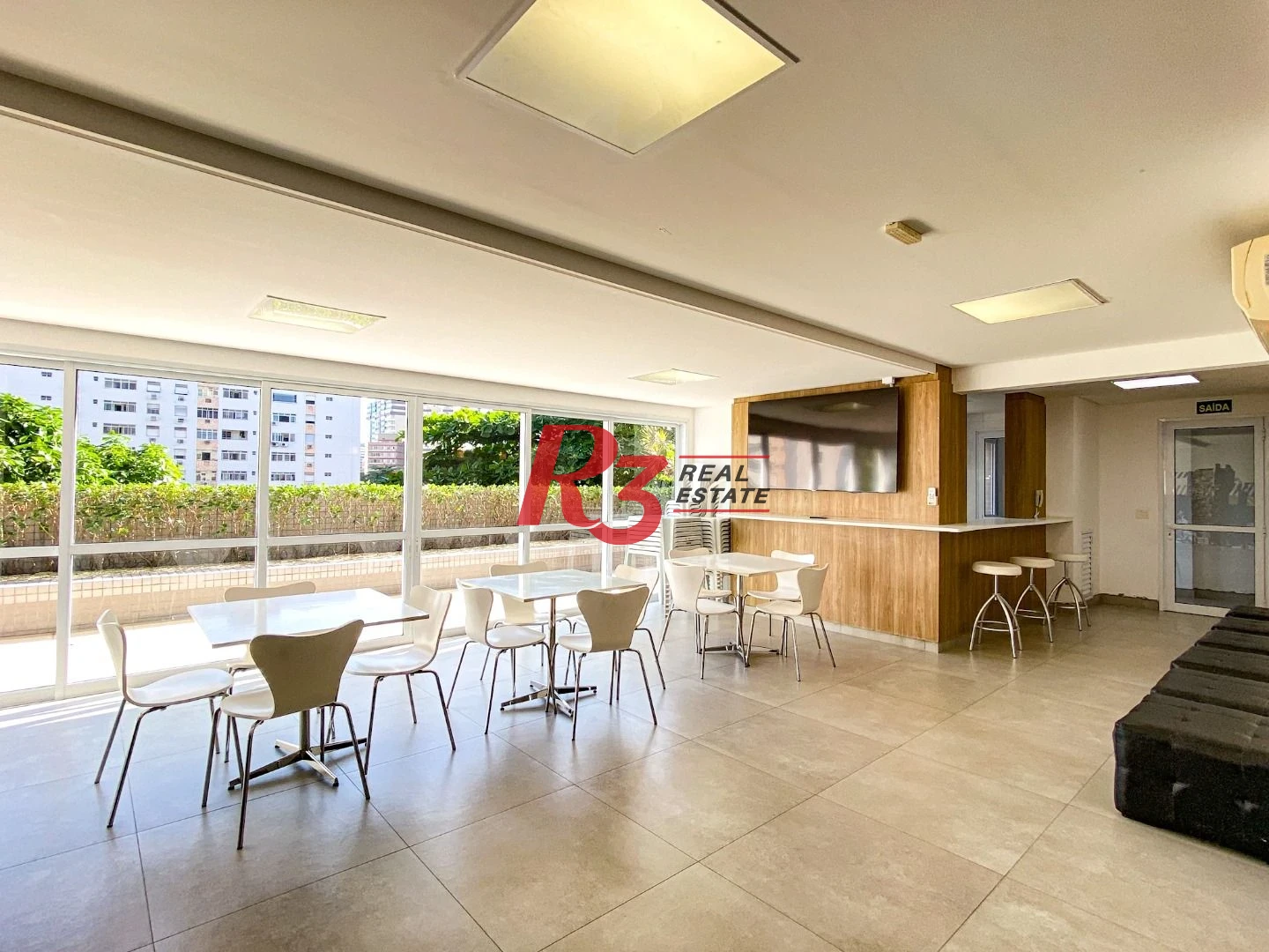 Apartamento com 2 dormitórios à venda, 82 m² por R$ 1.020.000,00 - Gonzaga - Santos/SP