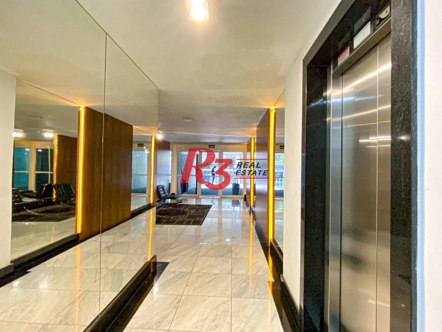 Apartamento com 2 dormitórios à venda, 82 m² por R$ 1.020.000,00 - Gonzaga - Santos/SP