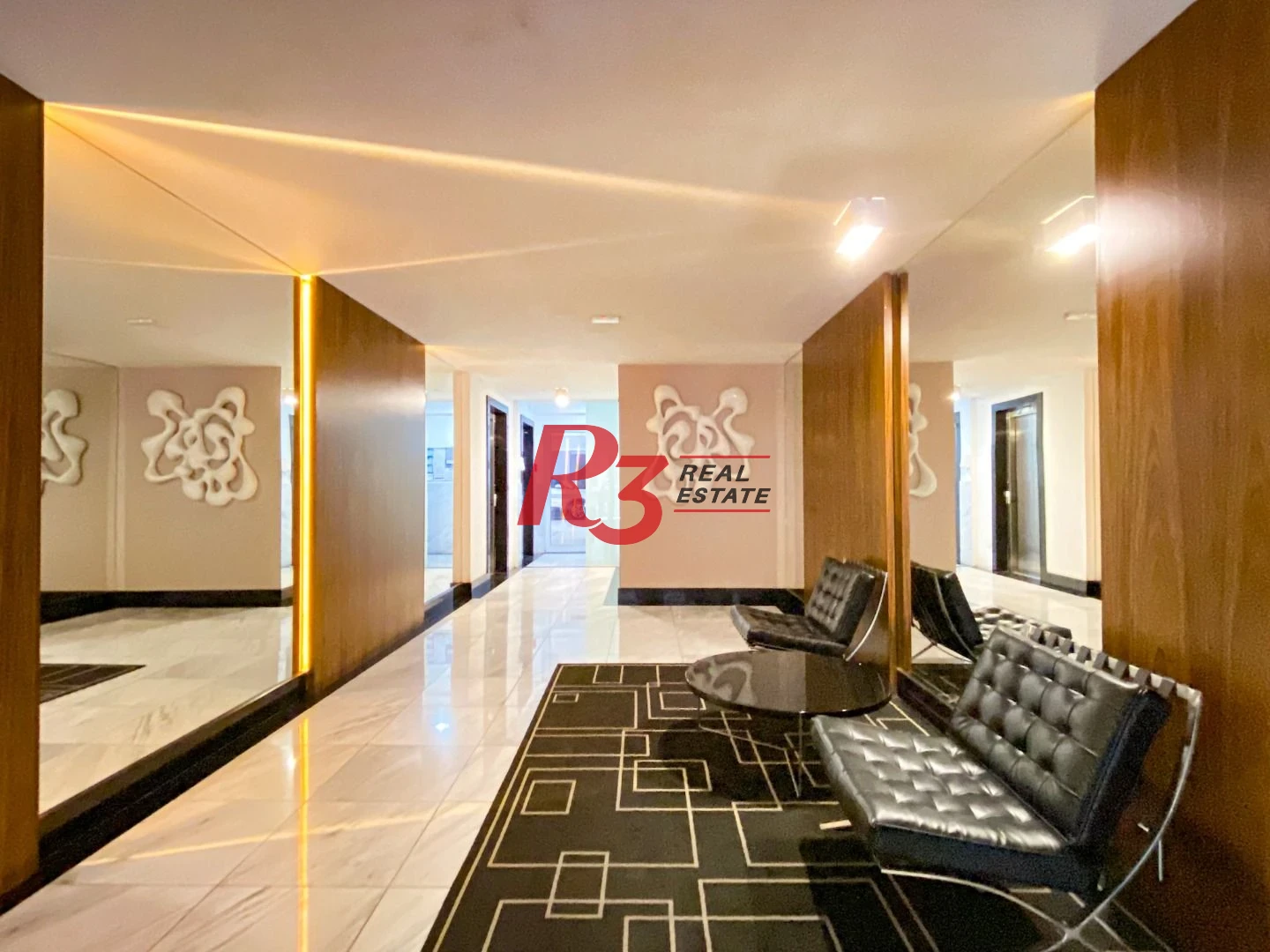 Apartamento com 2 dormitórios à venda, 82 m² por R$ 1.020.000,00 - Gonzaga - Santos/SP