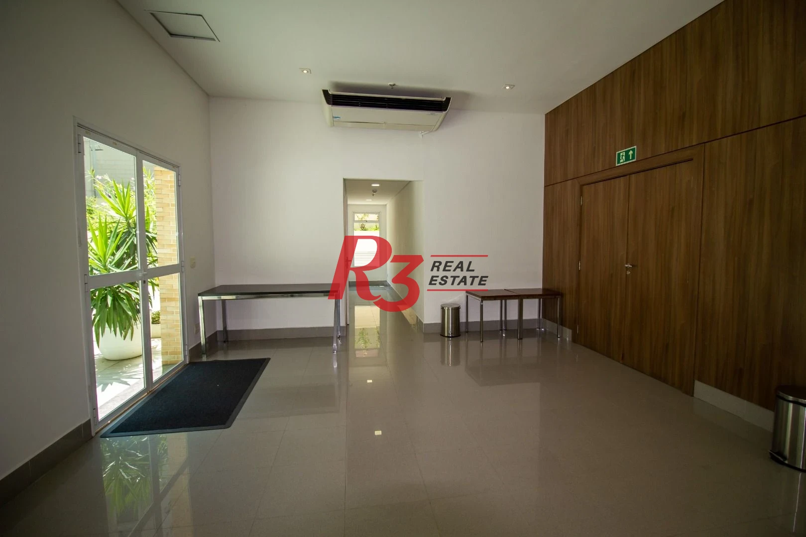 Sala, 44 m² - venda por R$ 550.000,00 ou aluguel por R$ 5.000,00/mês - Boqueirão - Santos/SP