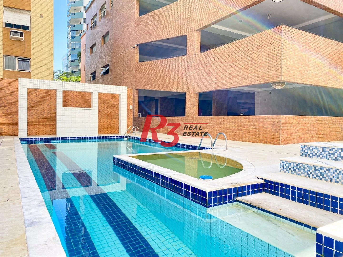 Apartamento com 3 dormitórios à venda, 138 m² por R$ 2.000.000,00 - Embaré - Santos/SP