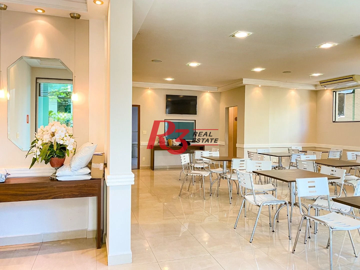 Apartamento com 3 dormitórios à venda, 138 m² por R$ 2.000.000,00 - Embaré - Santos/SP