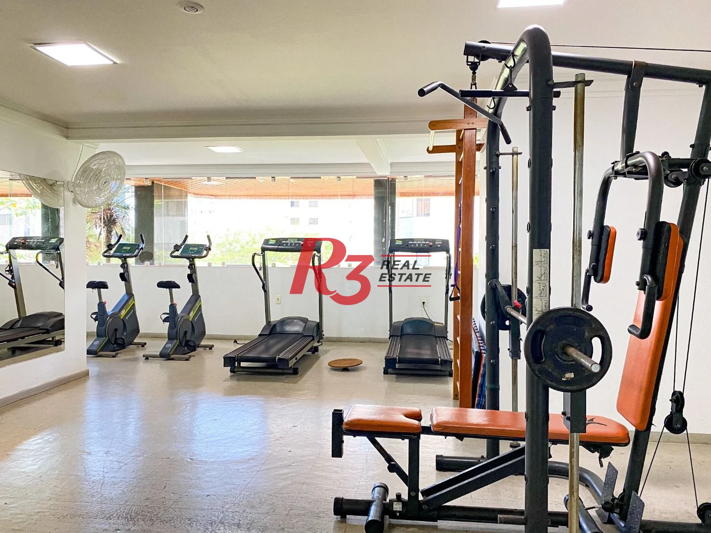 Apartamento com 3 dormitórios à venda, 138 m² por R$ 2.000.000,00 - Embaré - Santos/SP