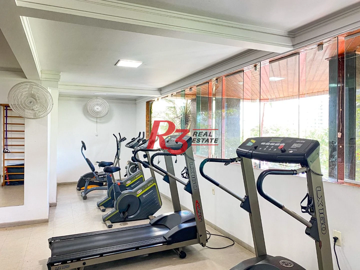Apartamento com 3 dormitórios à venda, 138 m² por R$ 2.000.000,00 - Embaré - Santos/SP