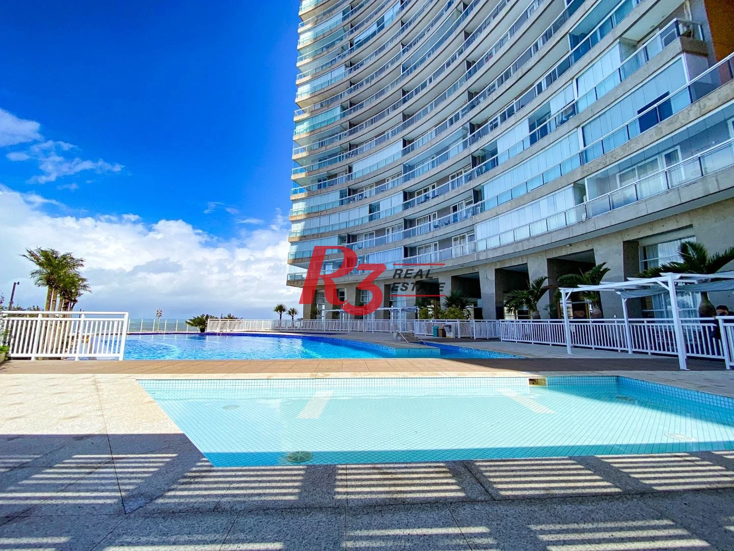 Apartamento com 1 dormitório para alugar, 60 m² por R$ 5.500,00/mês - Pompéia - Santos/SP