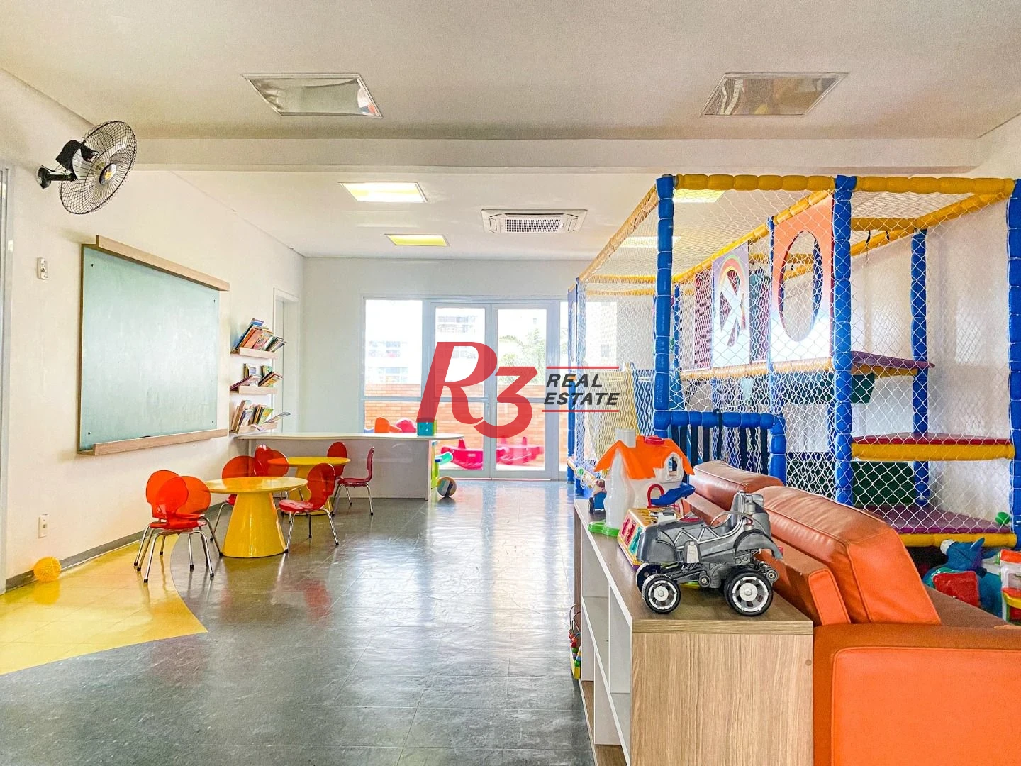 Cobertura com 3 dormitórios à venda, 189 m² por R$ 2.300.000,00 - Ponta da Praia - Santos/SP