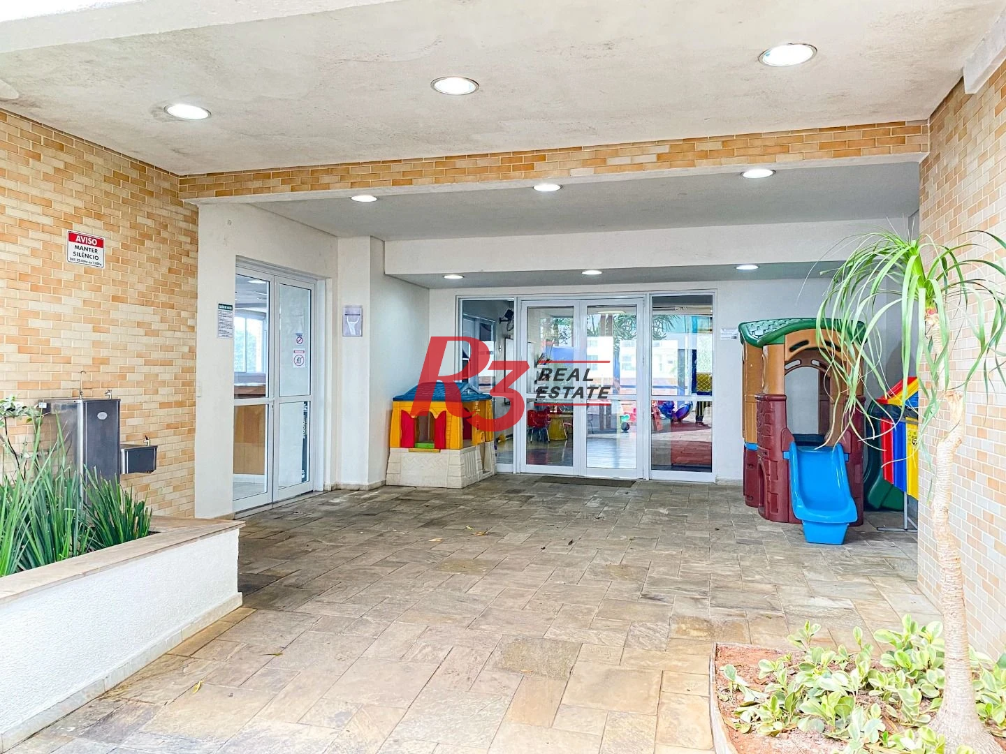 Cobertura com 3 dormitórios à venda, 189 m² por R$ 2.300.000,00 - Ponta da Praia - Santos/SP