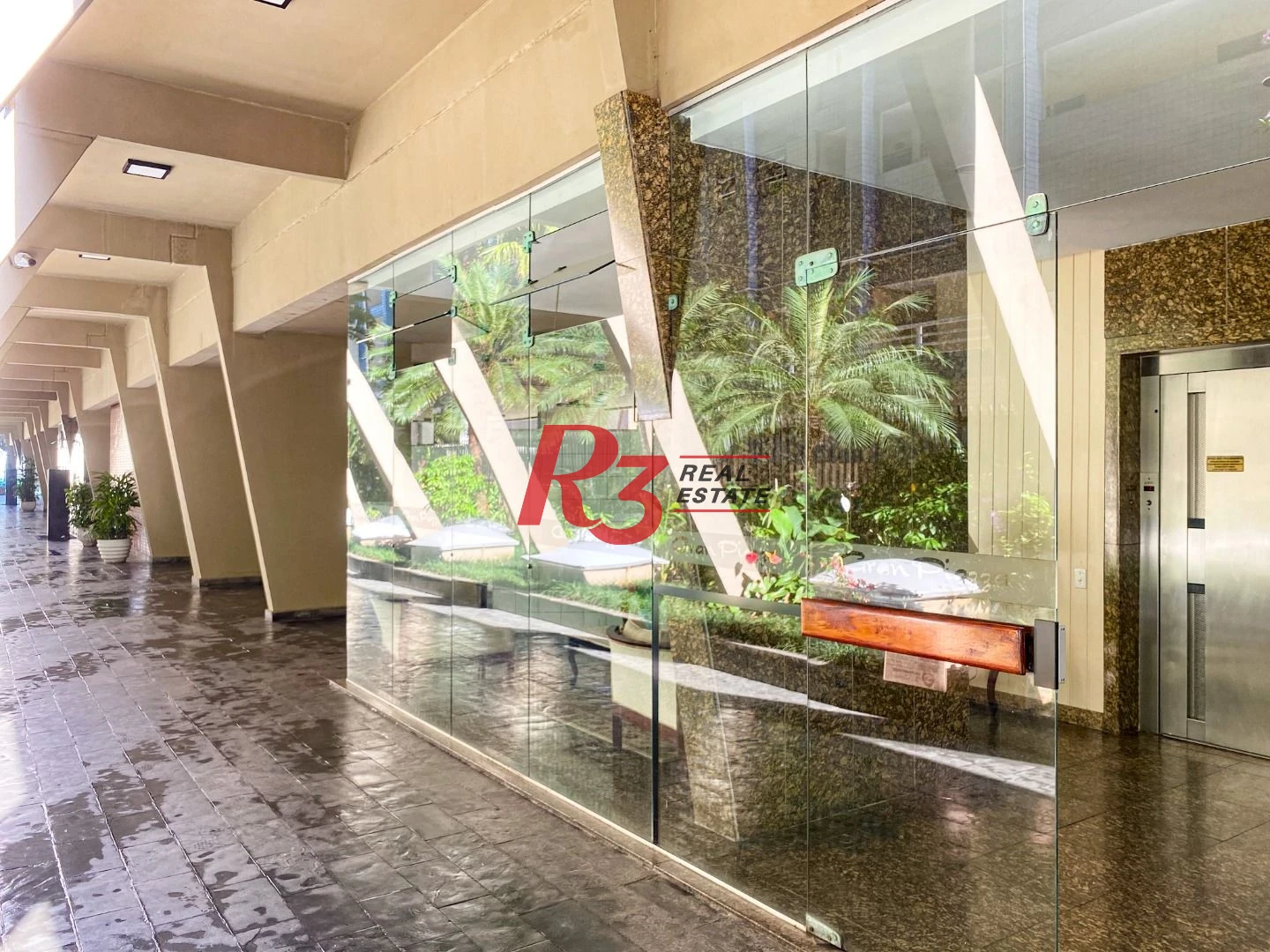 Apartamento com 2 dormitórios à venda, 110 m² por R$ 1.049.000,00 - Aparecida - Santos/SP