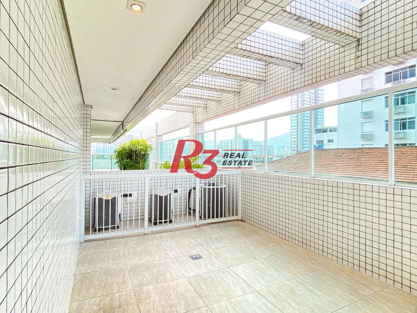 Venda apartamento com 3 dormitórios à venda, 207 m² por R$ 2.390.000 - Pompéia - Santos/SP
