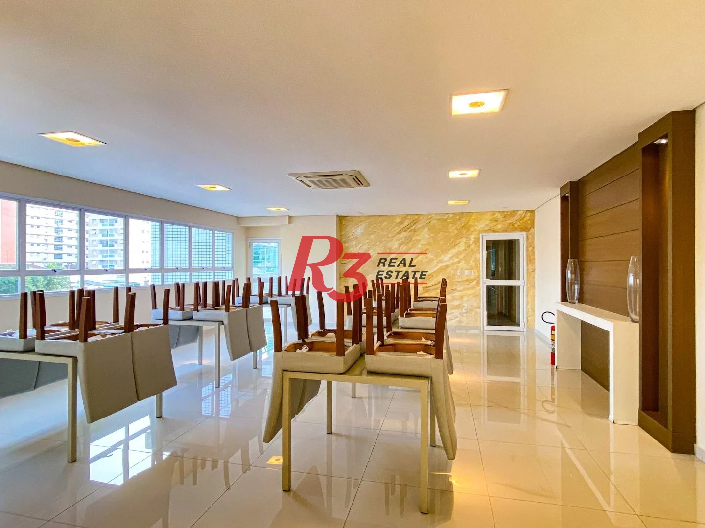 Venda apartamento com 3 dormitórios à venda, 207 m² por R$ 2.390.000 - Pompéia - Santos/SP