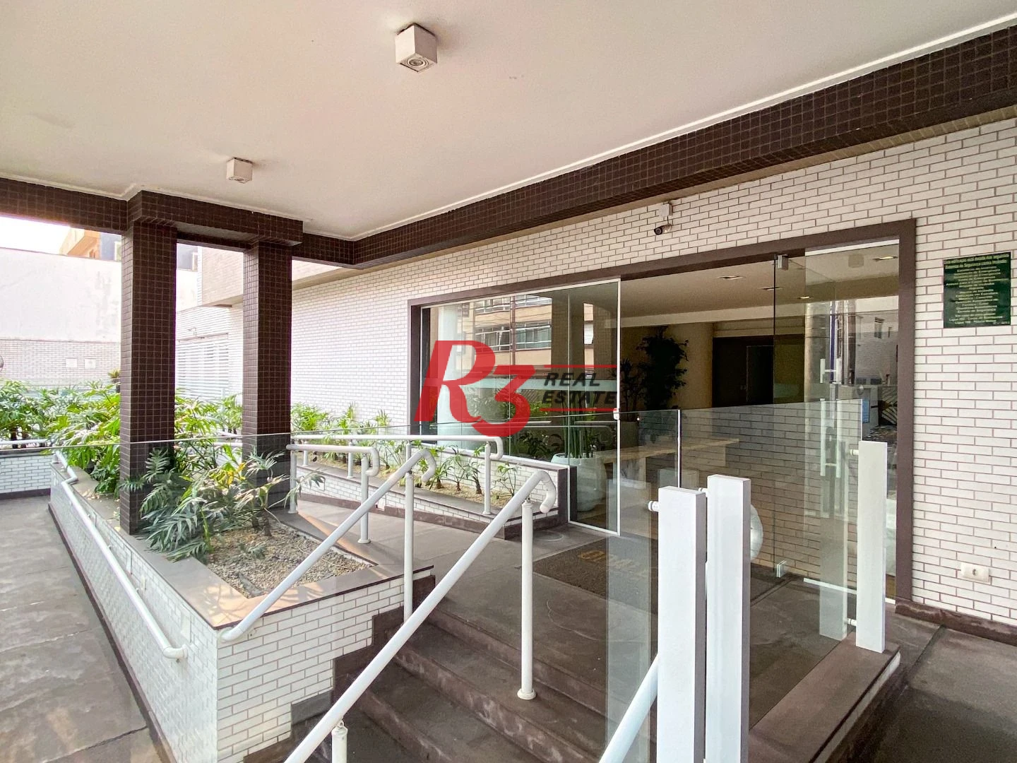 Apartamento com 2 dormitórios à venda, 85 m² por R$ 950.000,00 - Marapé - Santos/SP