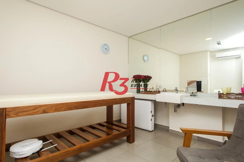 Apartamento Duplex com 2 dormitórios, 2 suítes,  Gonzaga - Santos/SP