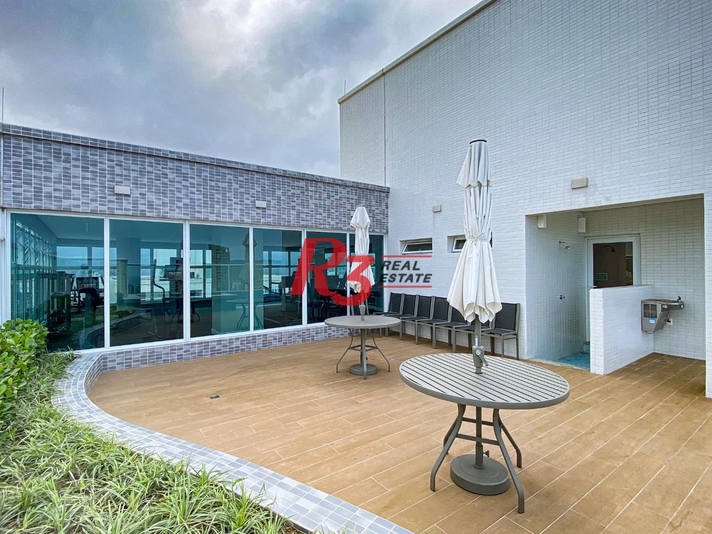 Apartamento com 2 dormitórios para alugar, 65 m² por R$ 6.300/mês - Vila Rica - Santos/SP