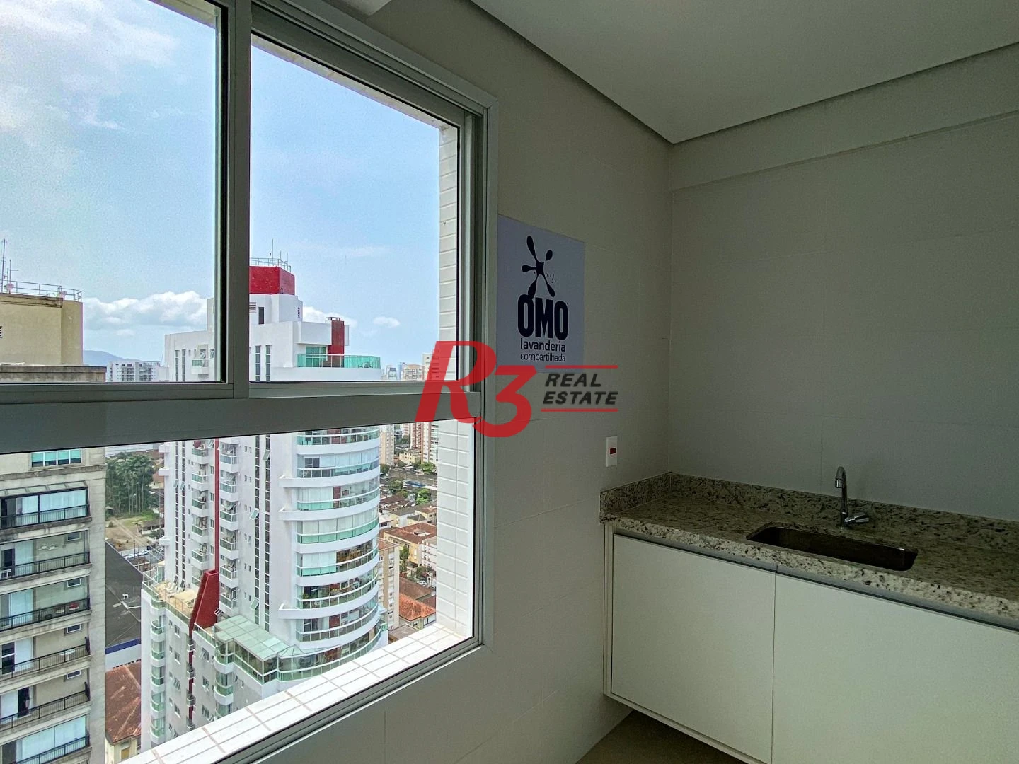 Apartamento com 2 dormitórios para alugar, 65 m² por R$ 6.300/mês - Vila Rica - Santos/SP
