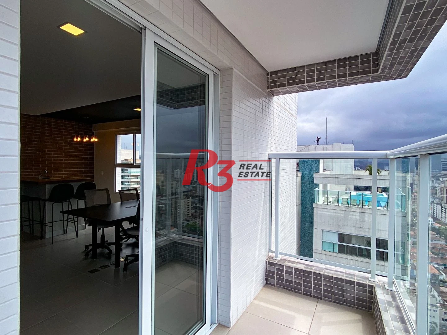 Apartamento com 2 dormitórios para alugar, 65 m² por R$ 6.300/mês - Vila Rica - Santos/SP