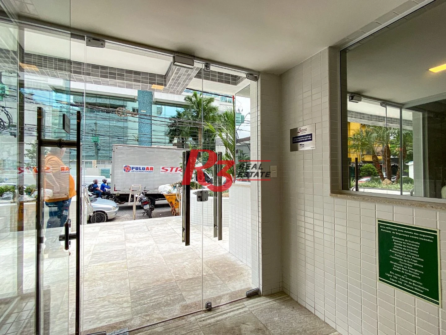Apartamento com 2 dormitórios para alugar, 65 m² por R$ 6.300/mês - Vila Rica - Santos/SP