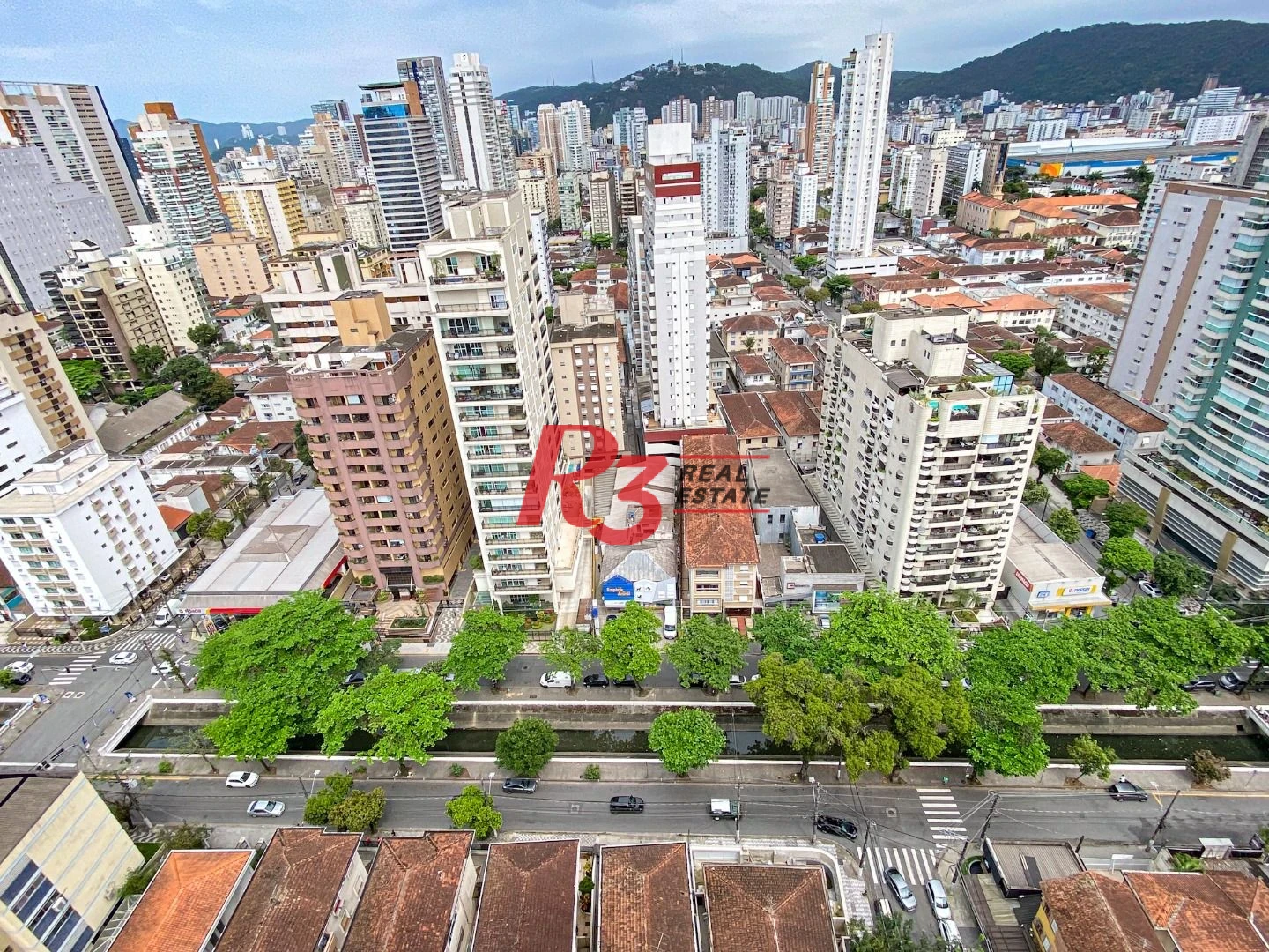 Apartamento com 2 dormitórios para alugar, 65 m² por R$ 6.300/mês - Vila Rica - Santos/SP