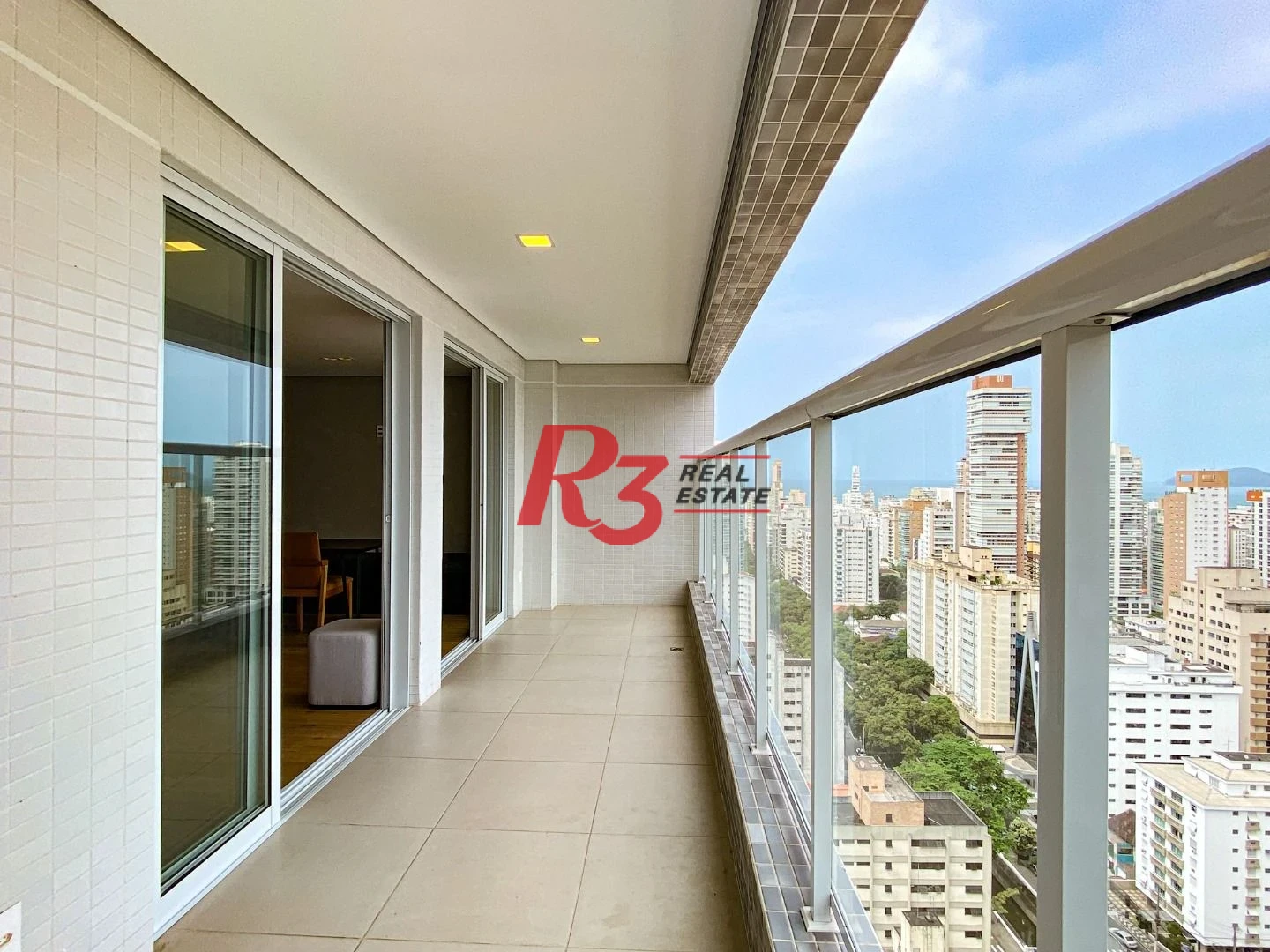 Apartamento com 2 dormitórios para alugar, 65 m² por R$ 6.300/mês - Vila Rica - Santos/SP