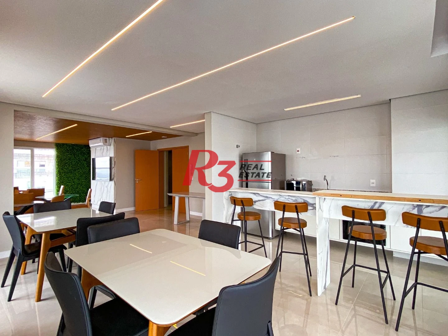 Apartamento com 2 dormitórios para alugar, 65 m² por R$ 6.300/mês - Vila Rica - Santos/SP