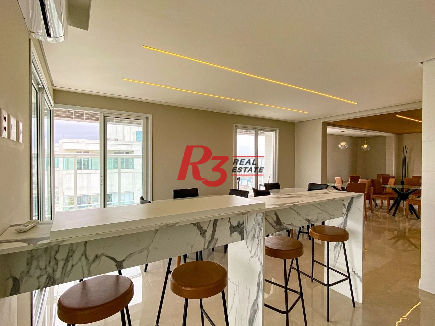 Apartamento com 2 dormitórios para alugar, 65 m² por R$ 6.300/mês - Vila Rica - Santos/SP