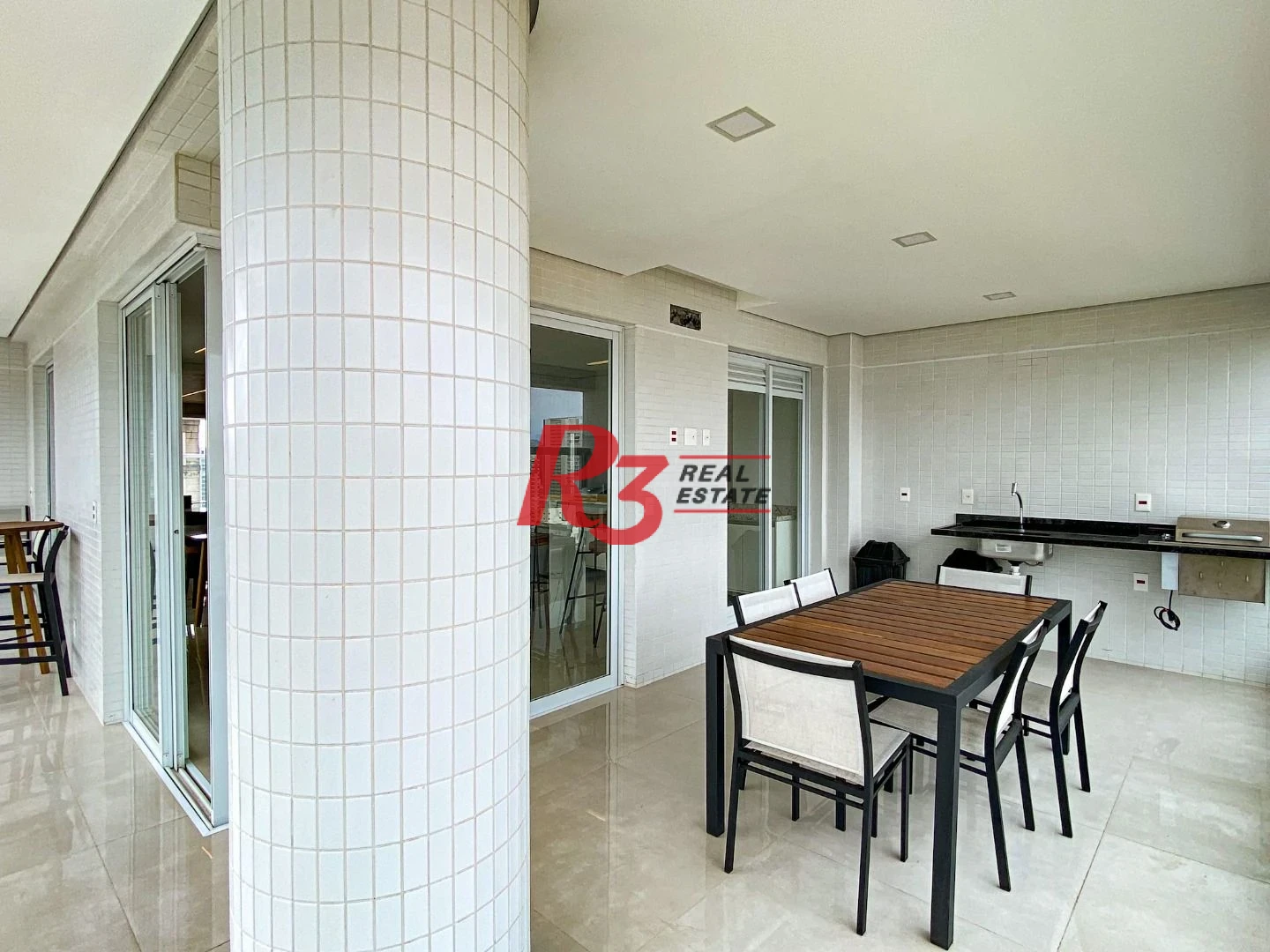 Apartamento com 2 dormitórios para alugar, 65 m² por R$ 6.300/mês - Vila Rica - Santos/SP