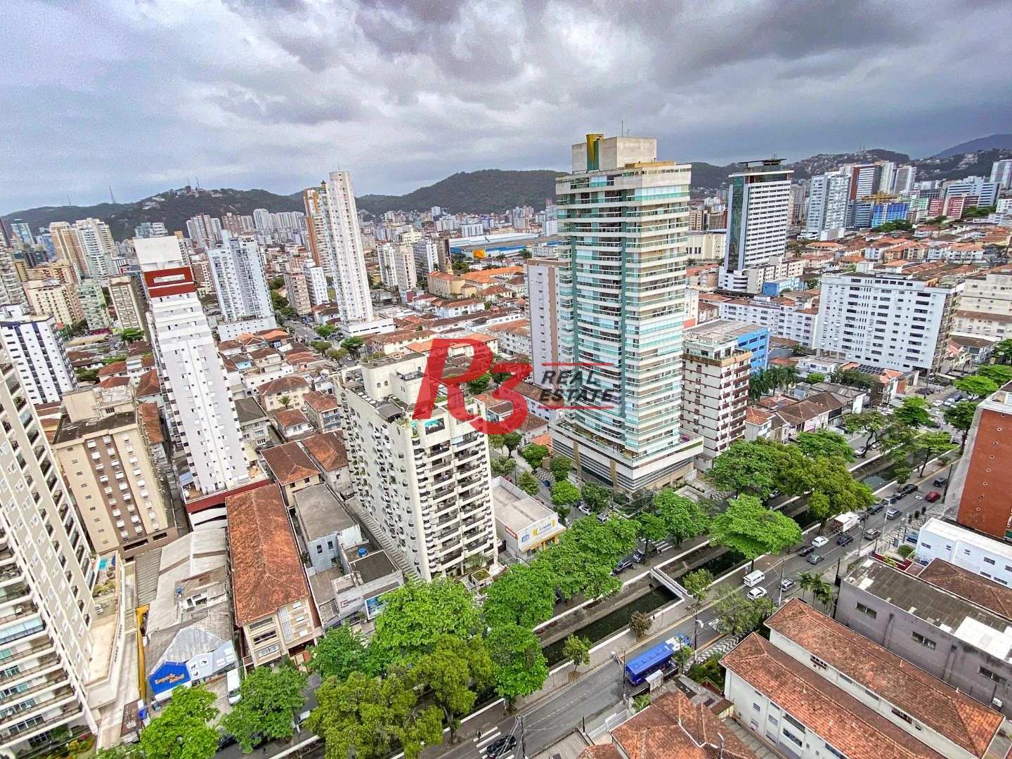 Apartamento com 2 dormitórios para alugar, 65 m² por R$ 6.300/mês - Vila Rica - Santos/SP