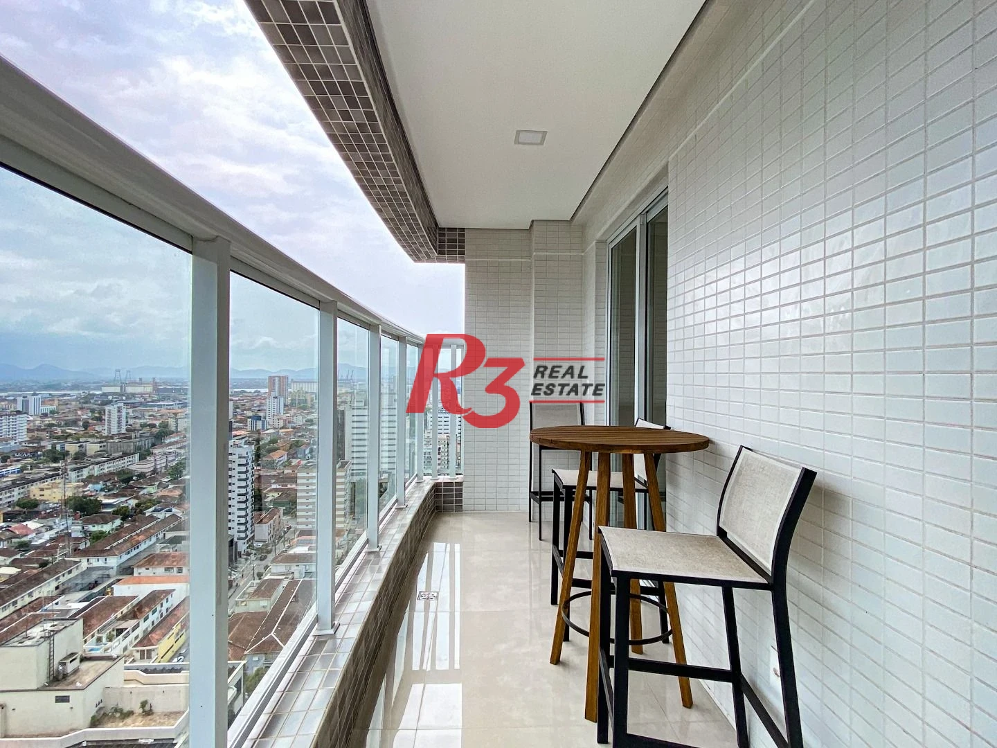Apartamento com 2 dormitórios para alugar, 65 m² por R$ 6.300/mês - Vila Rica - Santos/SP