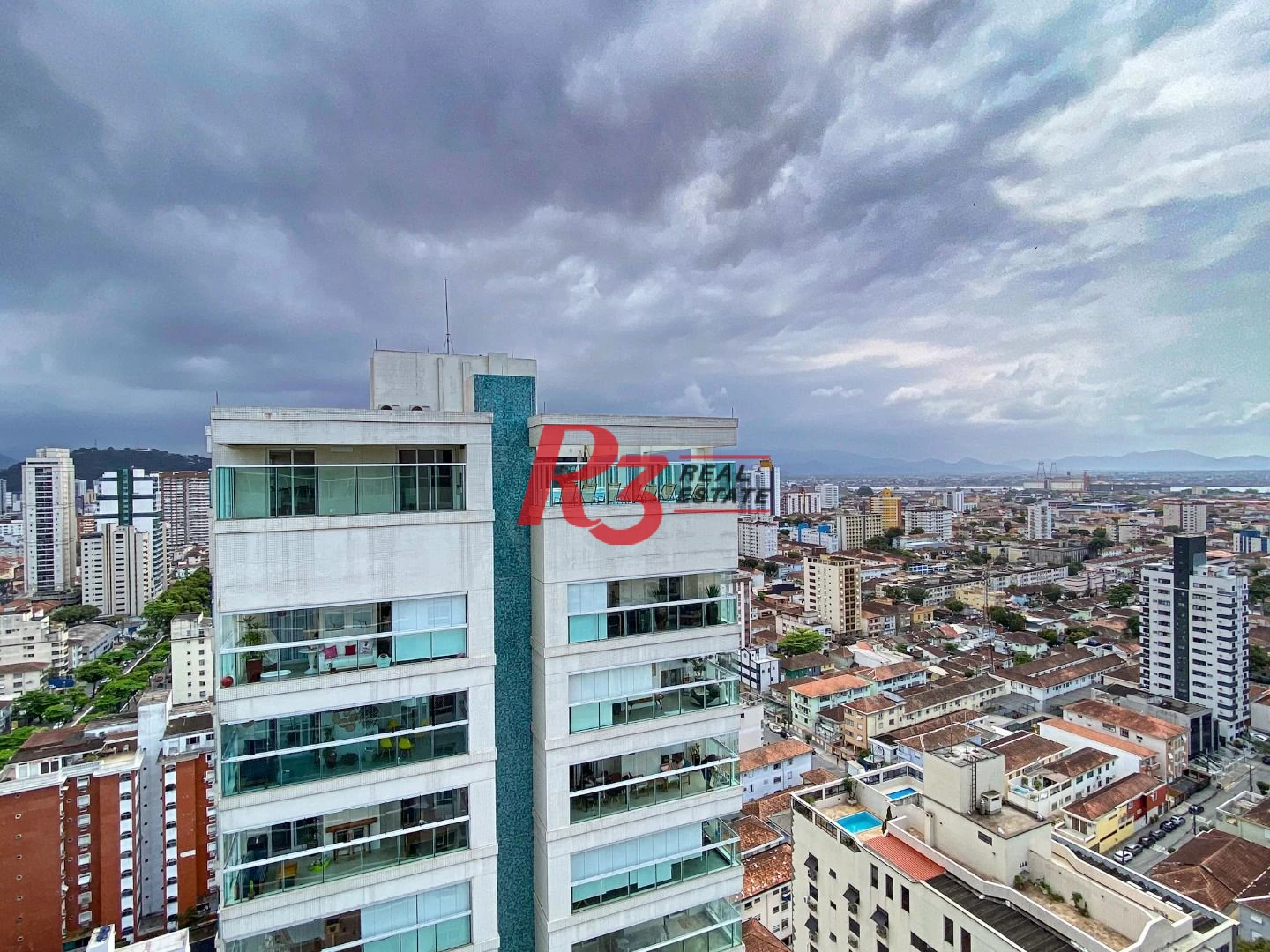 Apartamento com 2 dormitórios para alugar, 65 m² por R$ 6.300/mês - Vila Rica - Santos/SP
