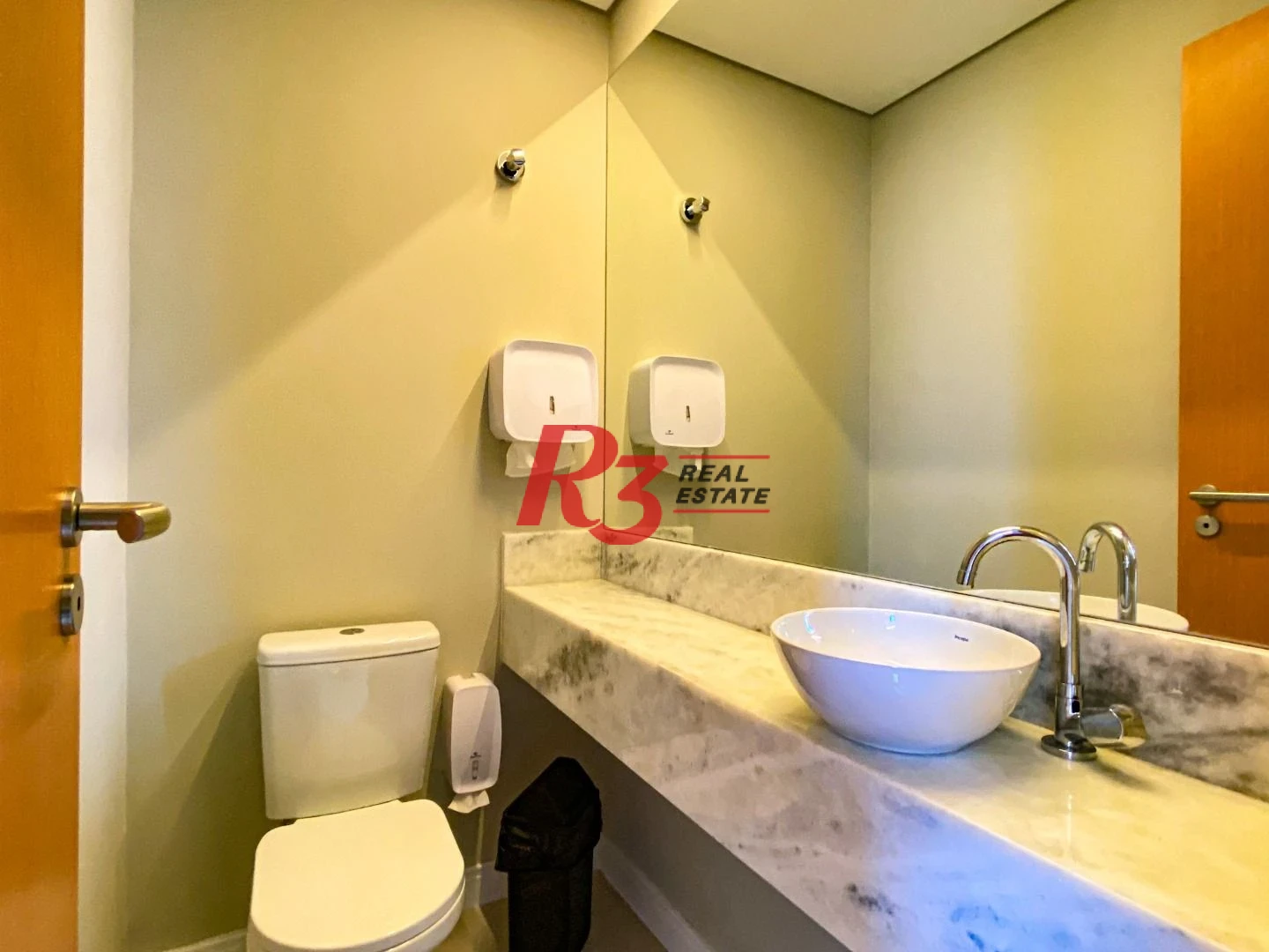 Apartamento com 2 dormitórios para alugar, 65 m² por R$ 6.300/mês - Vila Rica - Santos/SP