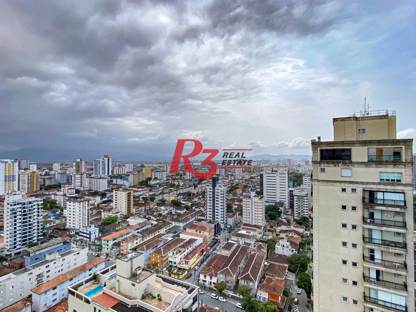 Apartamento com 2 dormitórios para alugar, 65 m² por R$ 6.300/mês - Vila Rica - Santos/SP
