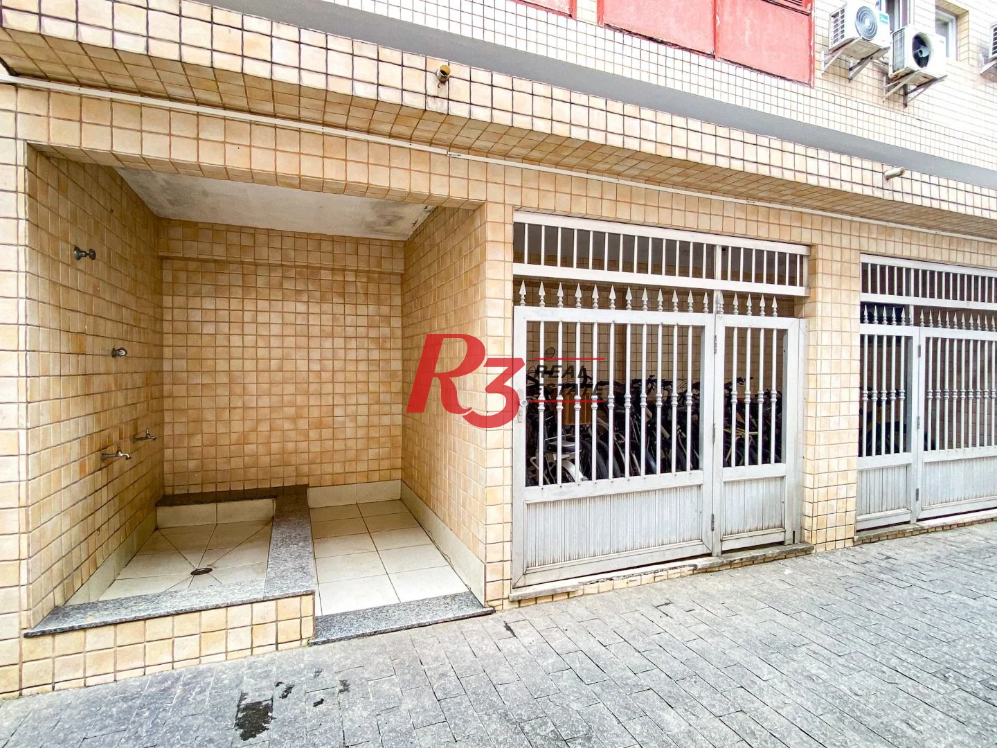 Kitnet, 36 m² - venda por R$ 330.000,00 ou aluguel por R$ 3.000,00/mês - Gonzaga - Santos/SP