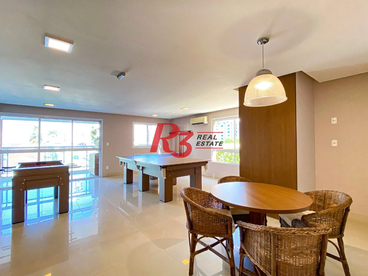 Apartamento com 3 dormitórios à venda, 109 m² por R$ 1.380.000,00 - Gonzaga - Santos/SP