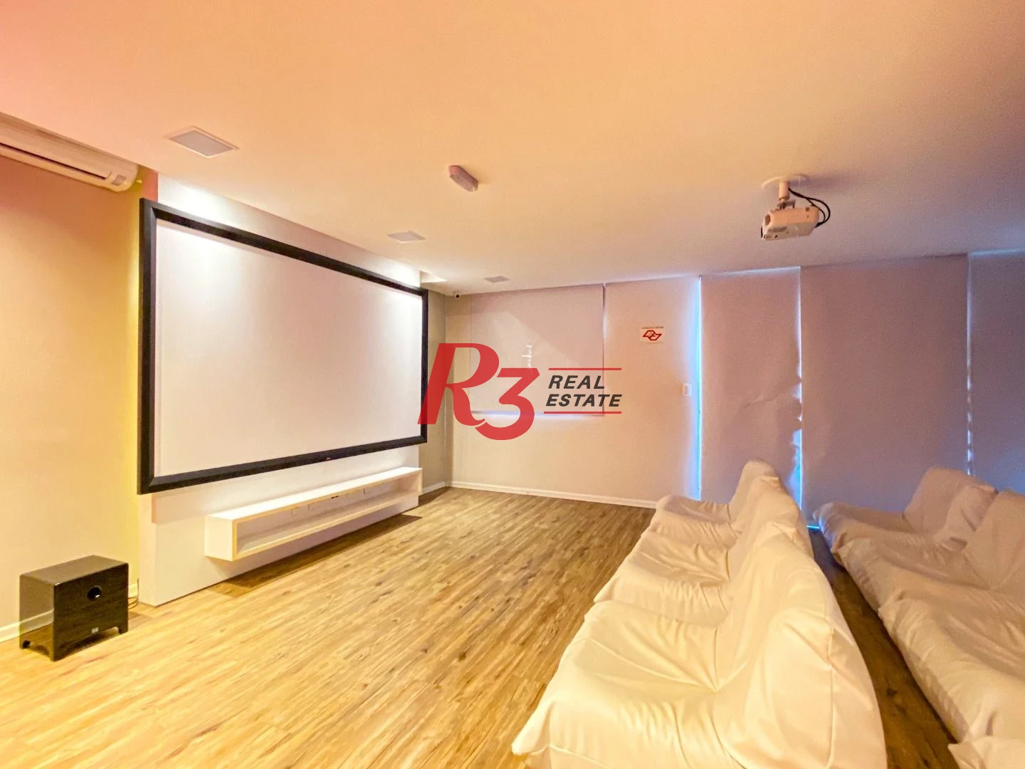 Apartamento com 3 dormitórios à venda, 109 m² por R$ 1.380.000,00 - Gonzaga - Santos/SP