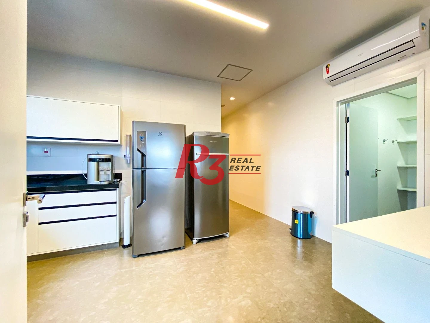 Apartamento com 1 dormitório para alugar, 54 m² por R$ 6.000,02/mês - Boqueirão - Santos/SP