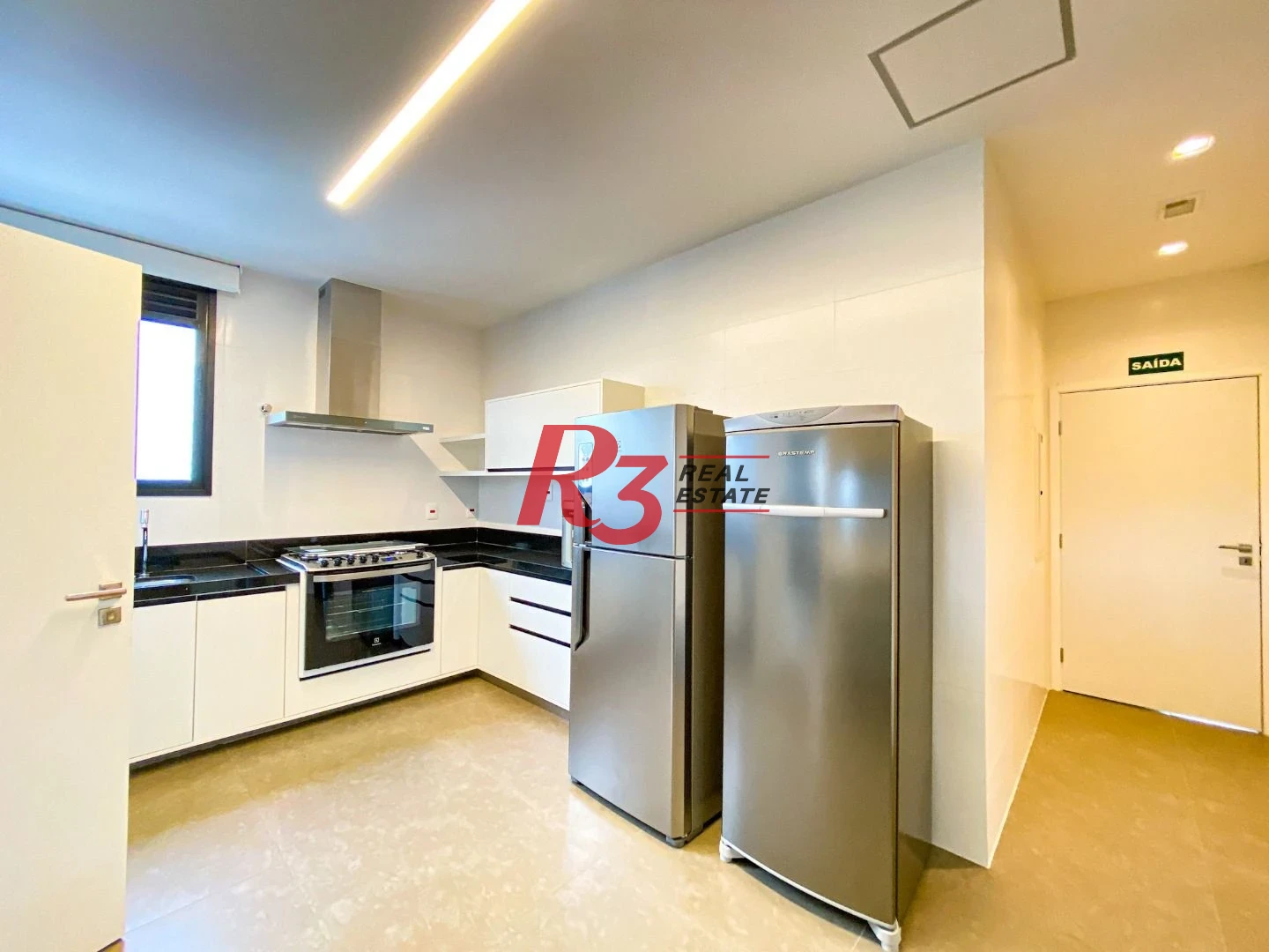 Apartamento com 1 dormitório para alugar, 54 m² por R$ 6.000,02/mês - Boqueirão - Santos/SP