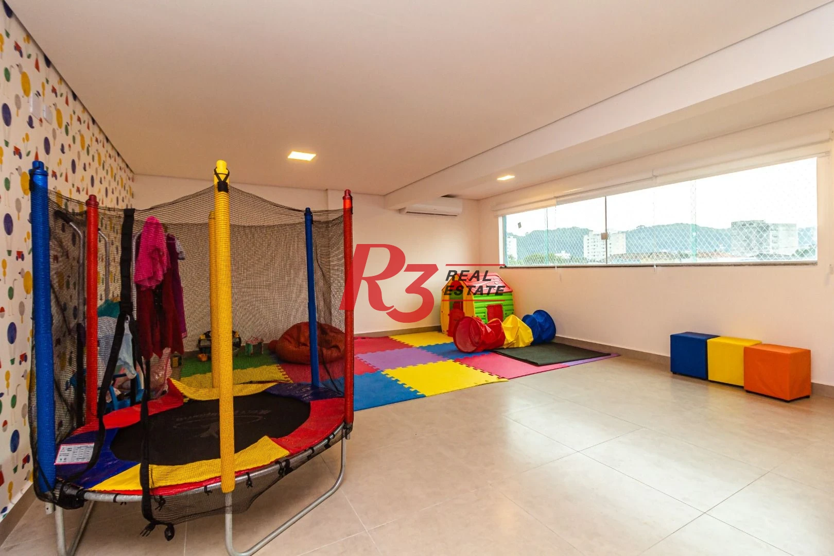Apartamento com 2 dormitórios à venda, 74 m² por R$ 650.000,00 - Campo Grande - Santos/SP