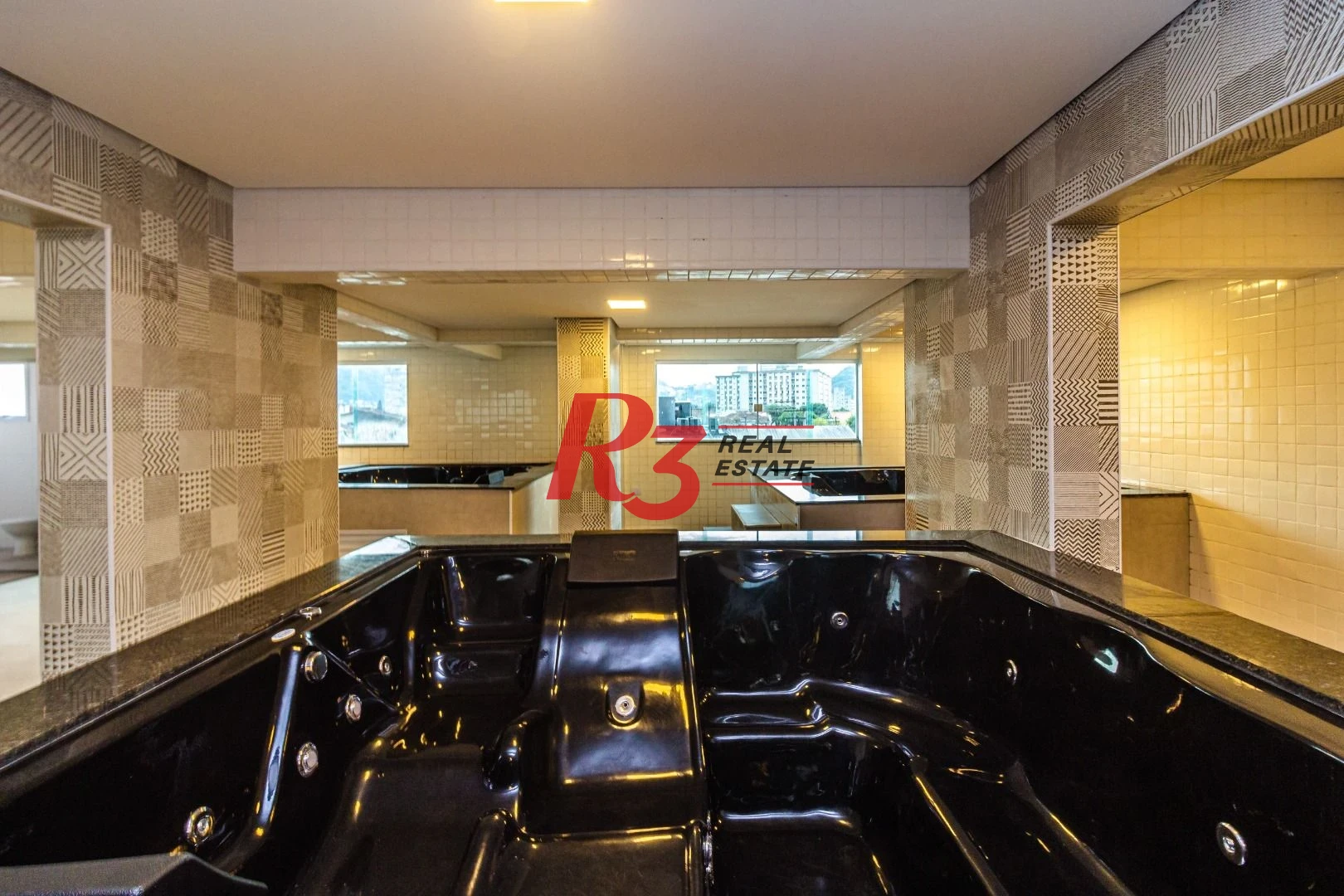 Apartamento com 2 dormitórios à venda, 74 m² por R$ 650.000,00 - Campo Grande - Santos/SP