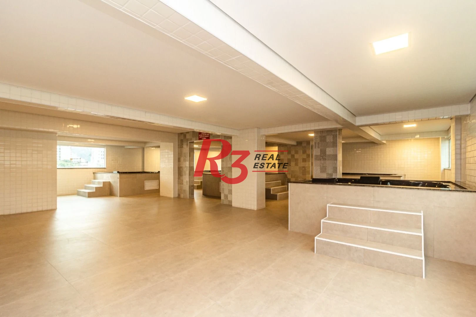 Apartamento com 2 dormitórios à venda, 74 m² por R$ 650.000,00 - Campo Grande - Santos/SP