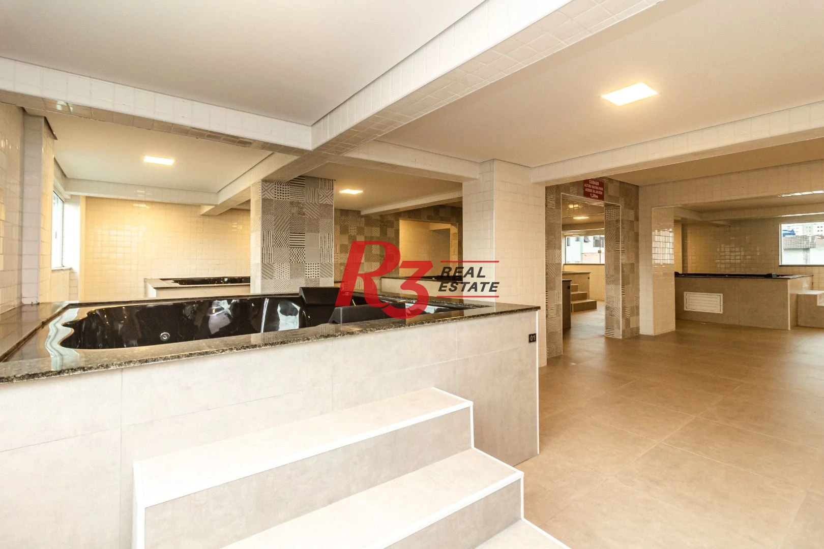 Apartamento com 2 dormitórios à venda, 74 m² por R$ 650.000,00 - Campo Grande - Santos/SP