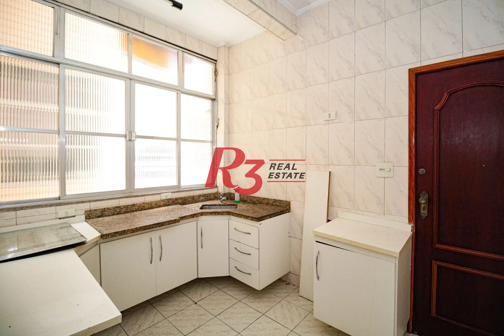 Apartamento com 2 dormitórios à venda, 86 m² por R$ 460.000,00 - Boqueirão - Santos/SP