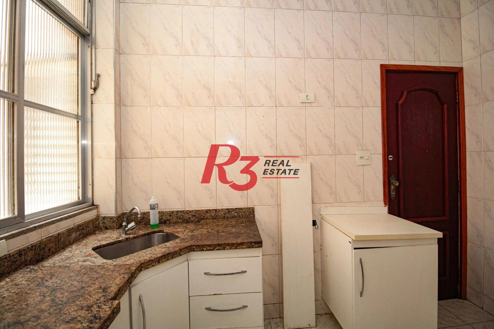 Apartamento com 2 dormitórios à venda, 86 m² por R$ 460.000,00 - Boqueirão - Santos/SP